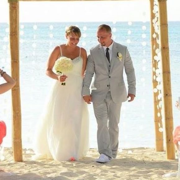 Meet your Posher, Sheena - Picture 1 of 1